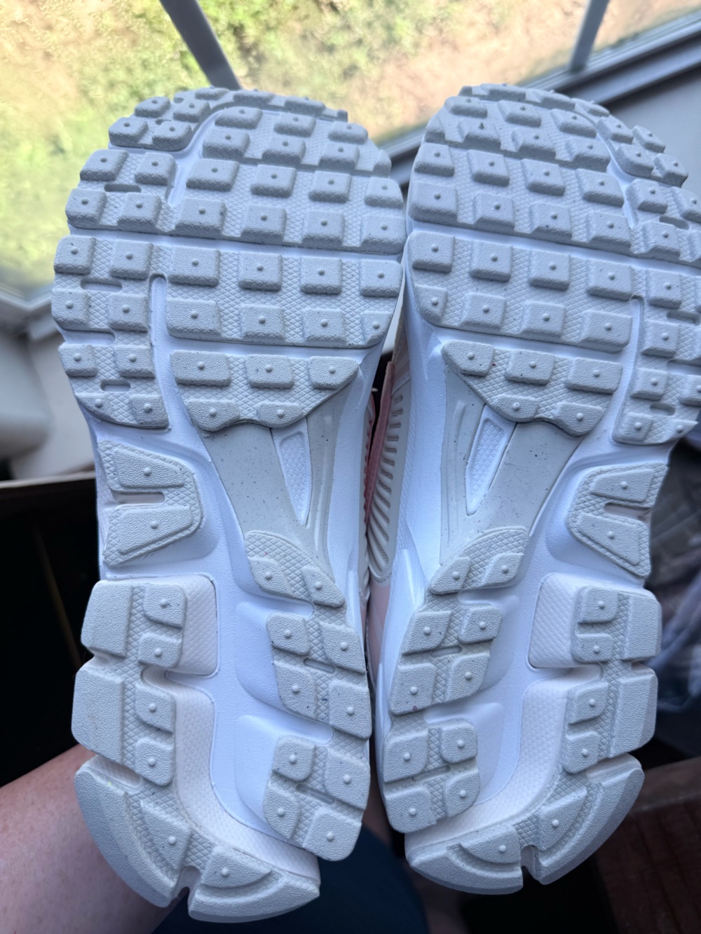 Nike Vomero 5 - Picture 8 of 9